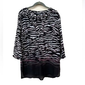 Cynthia Rowley Blouse Womens Size M Zebra Print with a fade to purple, pull on
